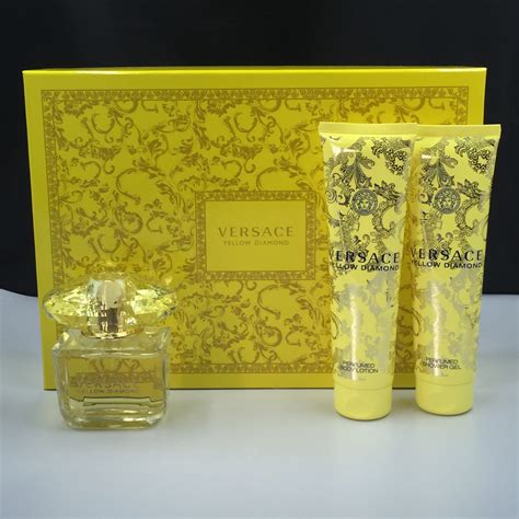 Versace Yellow Diamond Gift Set 